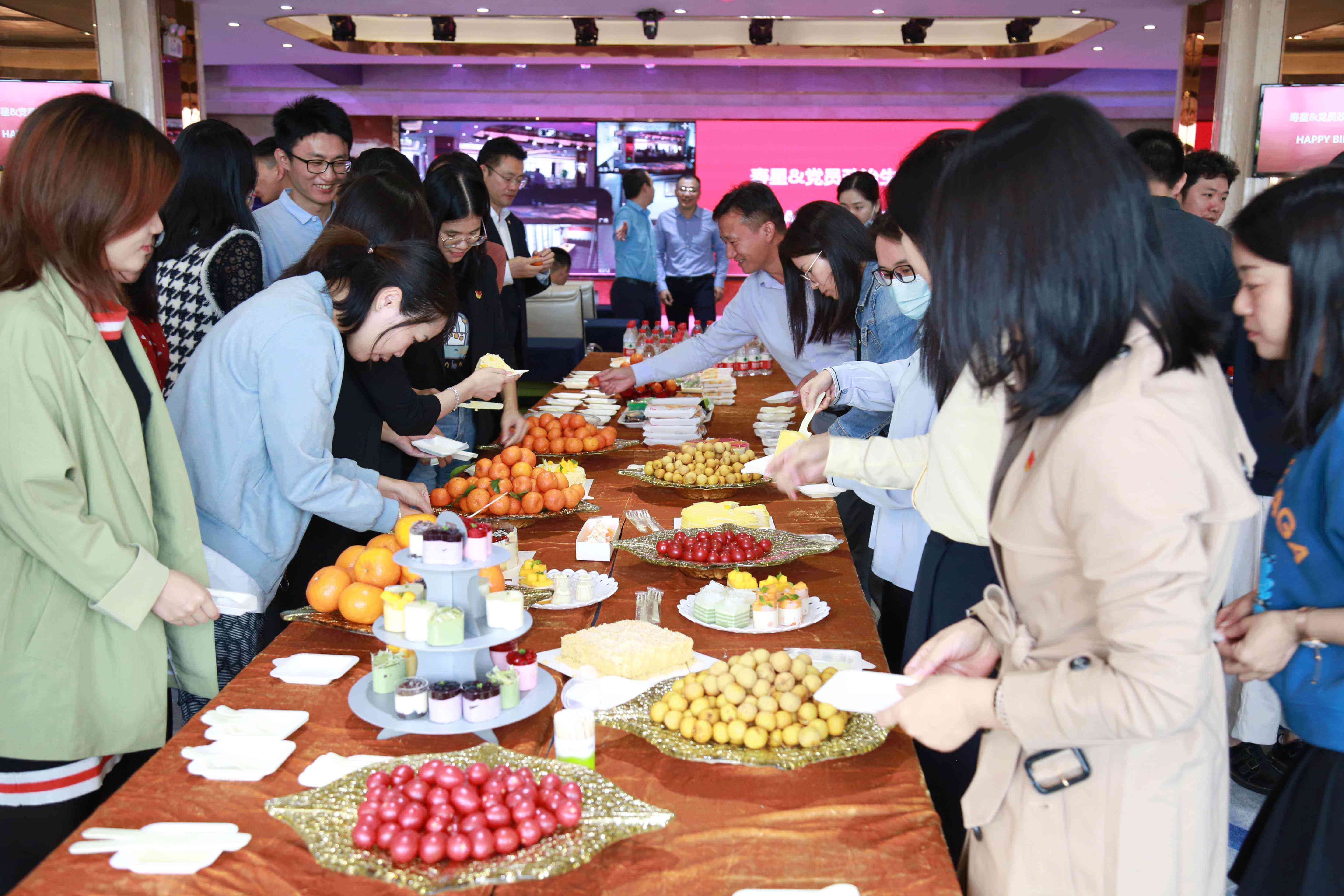 ��ҵ�������Ļ����ں���������������Ա�����ջ�