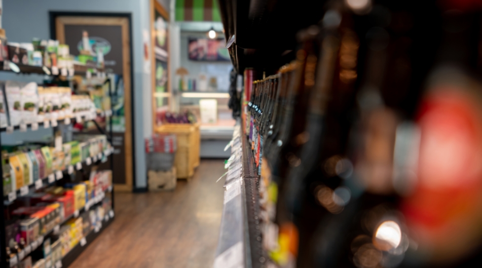 С�������ֻ�Ʒ�����棬������������������Ʒ���ڵ�����ʱ��ʵ����������ͻ��